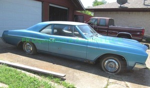 lot 4 image: buick