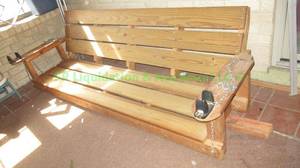 lot 428 image: Hanging swing bench 87 x 33 x 24