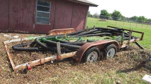 lot 485 image: Metal utility trailer