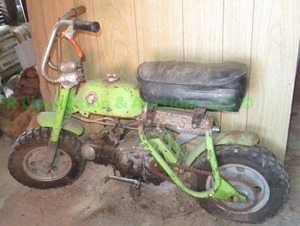 lot 488 image: Retro Honda 50 Mini trail motorcycle