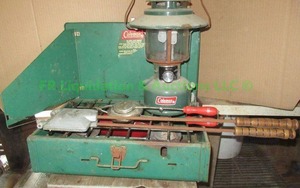 lot 387 image: Coleman camp stove and lantern plus