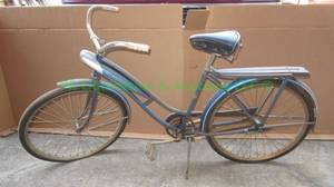 lot 465 image: Vintage 1950s JC Higgins bicycle