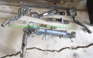lot 440 image: Roadmaster Falcon 5250 tow bar set