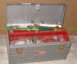 lot 413 image: Sears Craftsman cutting torch head & accessories in Craftsman tool box