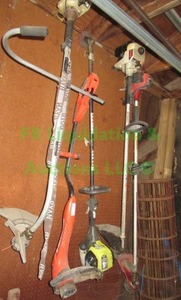 lot 422 image: Gas & electric powered weed eaters, 5 total