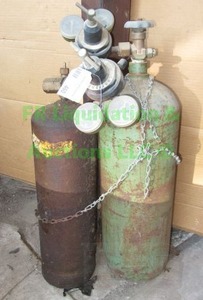 lot 460 image: Oxy-Acetylene welding tanks plus gauges