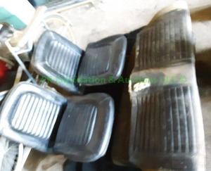 lot 466 image: 1965 Ford Mustang complete seat set front and back