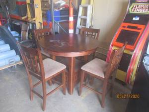 lot 155 image: BAR HEIGHT TABLE AND 4 CHAIRSSTOOLS