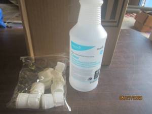 lot 185 image: 12 NEW 1QT BOTTLES WITH FLIP CAP&nbsp CREW SEALED AIR