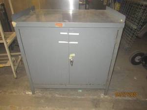 lot 188 image: METAL STORAGE CABINET 36X25X37