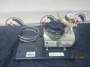 lot 102 image: VACC ASSIST SUCTION UNIT HCS-7000