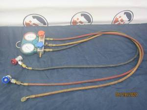 lot 61 image: MANIFOLD GAUGE SET U.S GENERAL PERFORMANCE REFRIGERANT HOSE W.P 500 &nbsp 2500PSI