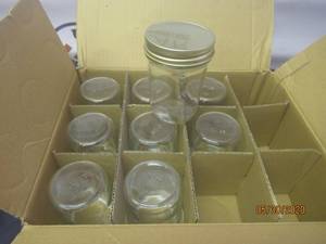 lot 143 image: TOTAL OF 9 RICHARS PACKAGING INC&nbsp LIDDED 8OZ SMOOTH JELLY JARS RP-139&nbsp