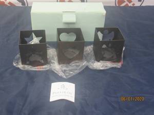 lot 196 image: NEW IN BOX PARTY LITE CELESTAL TEA LIGHT TRIO P8249