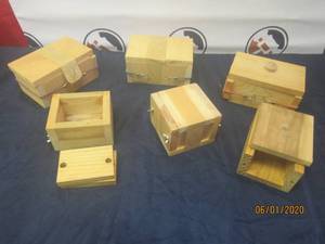 lot 206 image: TOTAL OF 6 WOODEN SOAP MOLDS&nbsp