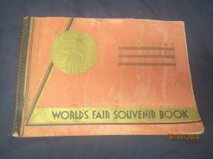 lot 232 image: VINTAGE 1934 CHICAGO WORLDS FAIR SOUVENIR BOOK IN GREAT CONDITION&nbsp