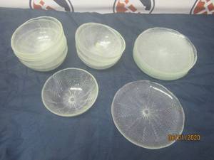 lot 244 image: TOTAL OF 18 REPLACEMENT BOWLS &amp DESSERT PLATES FINE CRYSTAL COUNTRY WHEAT ARCOROC FRANCE BY J.G. DURAND&nbsp DINNER WARE SET MATCH # 241,242,&nbsp-10 BOWLS&nbsp&nbsp- 8 DESSERT PLATES&nbsp