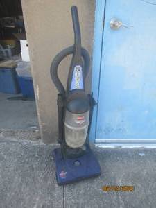 lot 327 image: BISSELL POWER FORCE 6583 VACUUM&nbsp