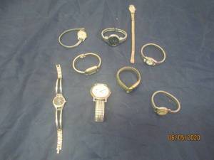 lot 342 image: 9 VINTAGE BRACELET WATCHES