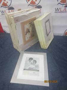 lot 356 image: TOTAL OF 8 NEW 8X10 PICTURE FRAMES&nbsp&nbsp- BURNES OF BOSTON&nbsp&nbsp- CARR&nbsp&nbsp- HEIRLOOM