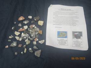 lot 383 image: ROCK KIT SAMPLES OF ROCKS AND MINERALS WITH ID SHEET