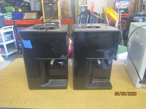 lot 398 image: 3 OASIS COUNTERTOP WATER DISPENSERS