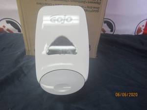 lot 417 image: 6 NEW GOJO SOAP DISPENSERS