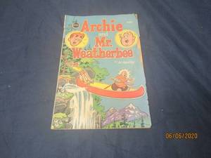 lot 418 image: VINTAGE ARCHIE COMIC BOOK IN GOOD CONDITION