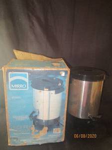 lot 436 image: MIRRO M-0203 THE ELECTRIC WORKS COFFEE MAKER IN ORIGINAL BOX&nbsp