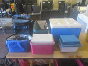 lot 469 image: 6 COOLERS