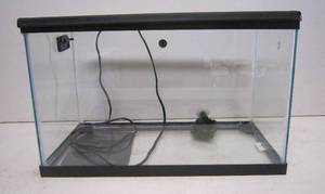 lot 22 image: Terrarium  pet house