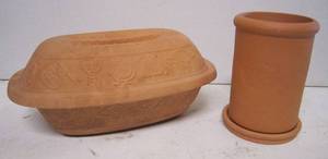 lot 31 image: Terra Cotta Kitchenwear