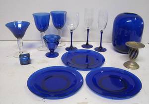 lot 58 image: Lot of Blue Glass Items