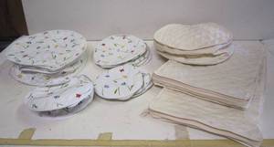 lot 82 image: Quilted Dish Protectors