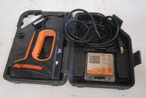 lot 119 image: Power Shot Pro nail and staple gun