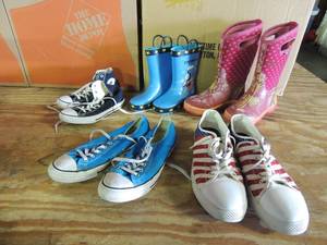 lot 575 image: Blue converse mens size 8 used, kids black converse size 3 high top, American flag design conversesize12 mens used, Thomas the train rain boots size 10 toddler flowe design rain boots size3 kids