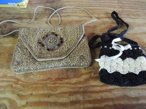 lot 580 image: 2 beaded purses