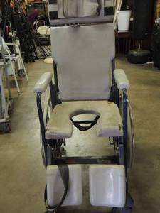 lot 642 image: Active aid mobility dynamics chair for  Mobil impaired