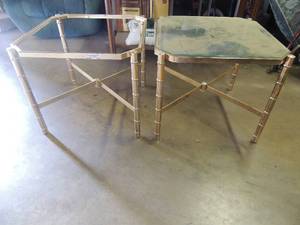 lot 615 image: Gold metal side tables with glass top x 2 one is missing glass 21x25