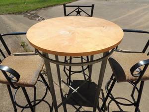lot 547 image: 3 bar stools with star design on back BLACK METAL 44 high    ROUND table 30diameter 43 high  CHROME BASE