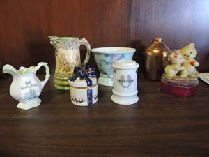 lot 665 image: Liquid diffusion, bear, heart shape candy dish plastic on bottom, blue ribbon trinket box seven seas vase and more