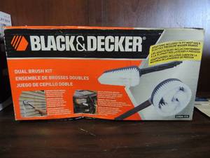 lot 672 image: Black n Decker dual brush kit electric edger and Huskee 5.0 gas power mower