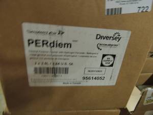 lot 722 image: Diversy Perdium purpose cleaner x2  2.5 L NEW