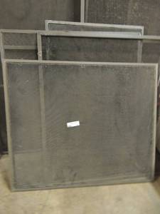 lot 740 image: 2 double screens 71 x 22w, 3 single screens 34 x 29