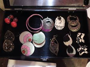 lot 753 image: Jewlery- earrings 11 pieces