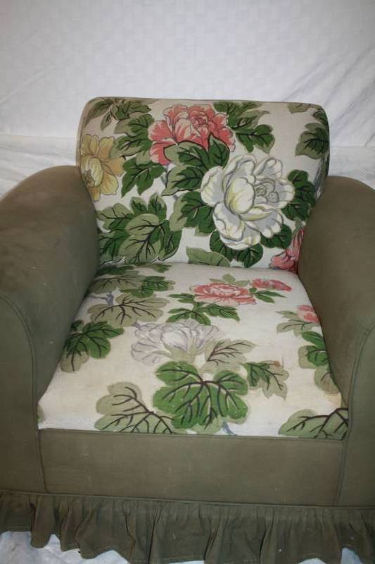 lot 32 image: Art Deco Style Chair