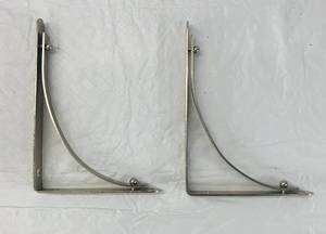 lot 19 image: 2 Metal Shelving Brackets