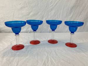 lot 108 image: Margarita Plastic glasses