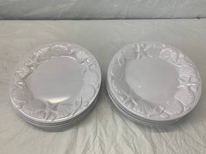 lot 111 image: Coral reef Sea Shell Dinner plates