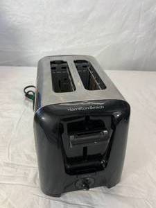 lot 112 image: Hamilton Beach Toaster